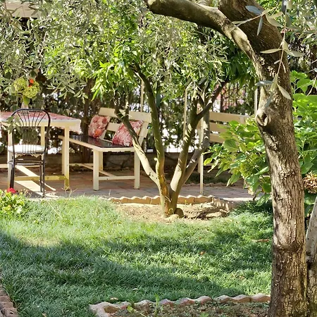 בית הארחה Seaside Bliss 2