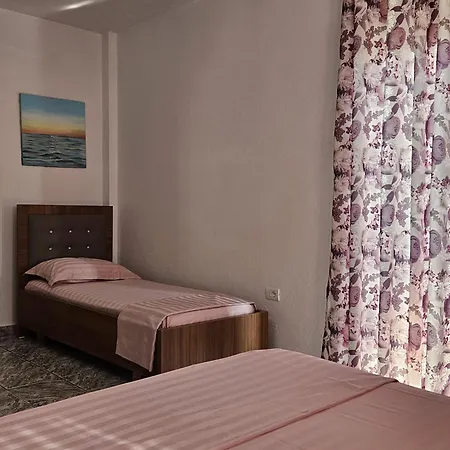 Pensión Seaside Bliss 2